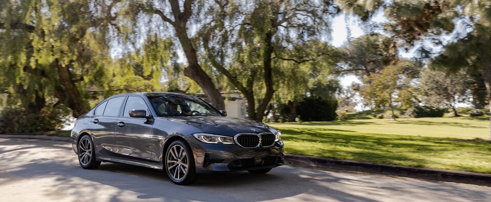2021-BMW-330ixDrive-SportLine-Sedan-L05 (1).jpeg