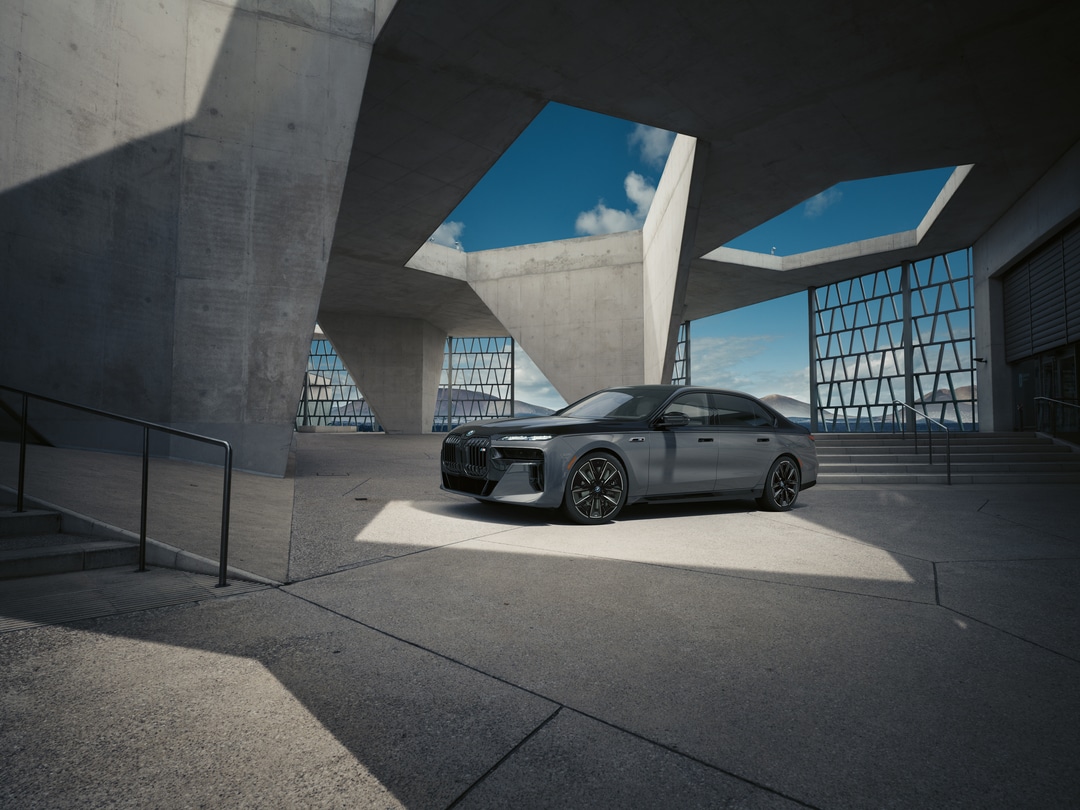 BMW i7