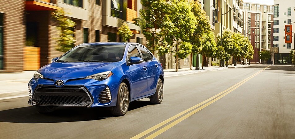 2018 Toyota Corolla blue, front view 2018 Toyota Corolla blue, front view