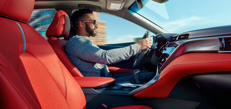 Red interior: 2018 Toyota Camry Red interior: 2018 Toyota Camry