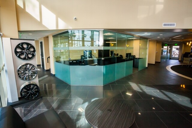 DCH Tustin Acura Sales Offices