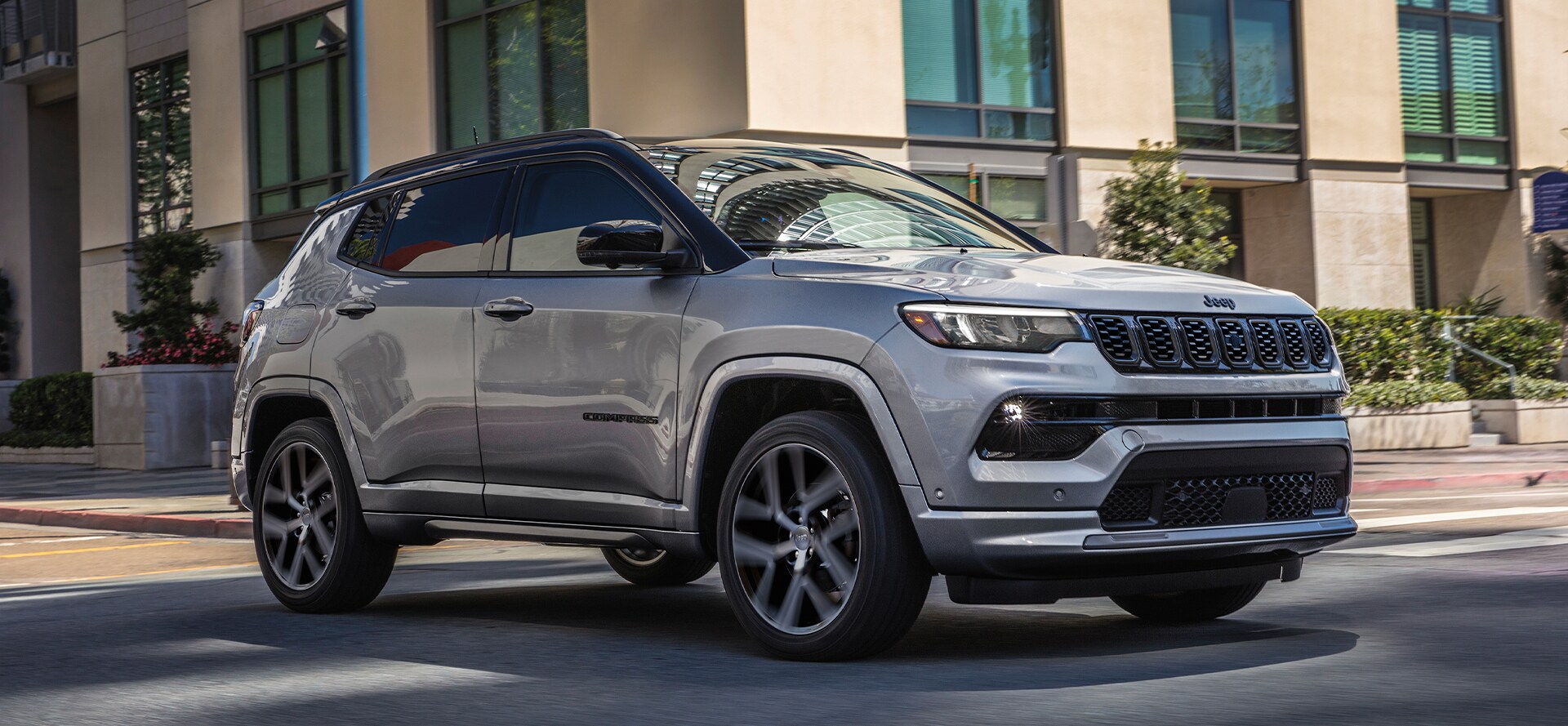 Jeep Compass Latitude vs. Limited Jeep Compass Latitude vs. Limited