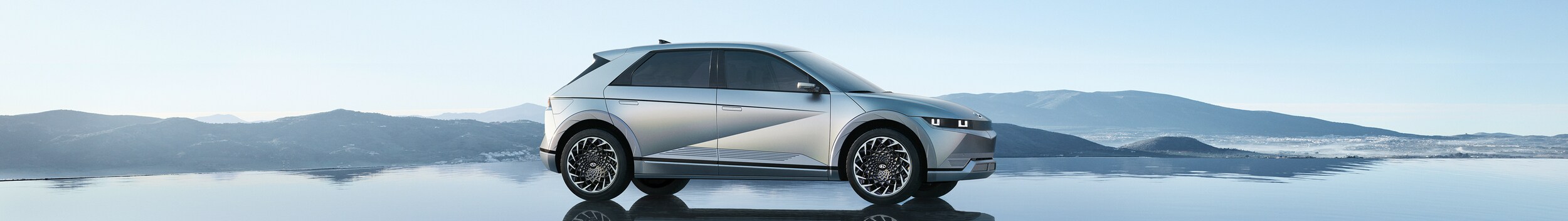 2022-Hyundai-IONIQ5-Limited-SUV-L01.png