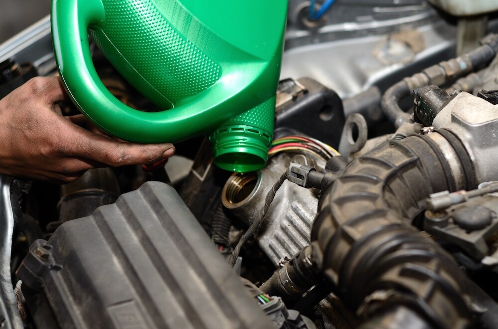 Adding engine oil