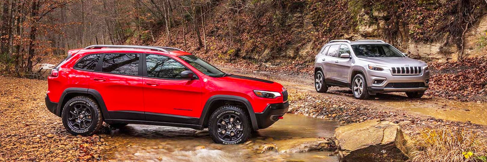 deery-ic-p3-3.jpg 2019 Jeep Cherokee back view