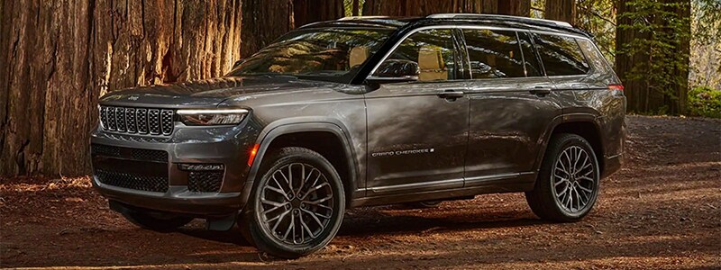 New 2022 Jeep Grand Cherokee Iowa City IA