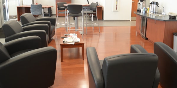 DelaneySubaru_Service_WaitingArea.jpg