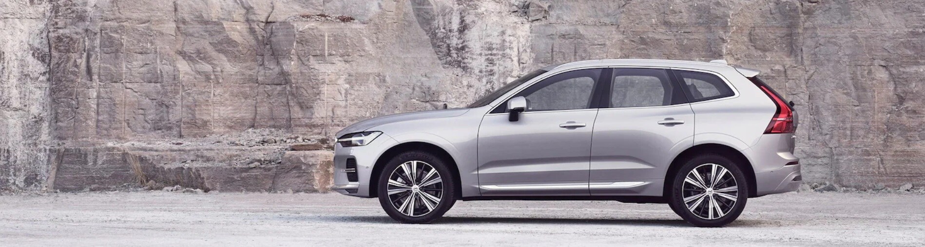 2023 Volvo XC60.jpg
