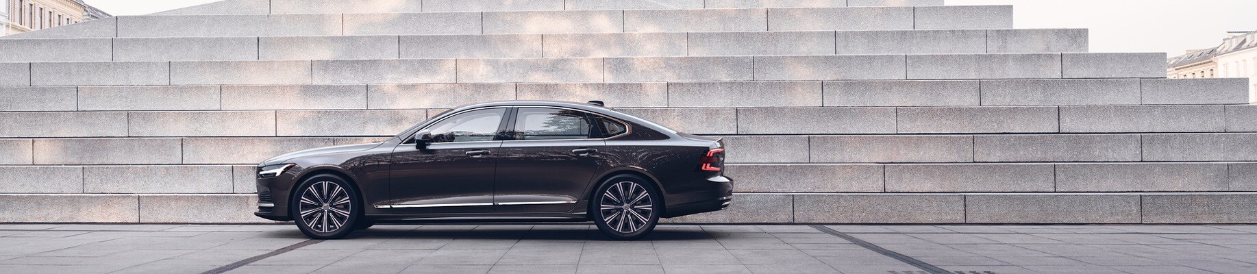 2023 Volvo S90