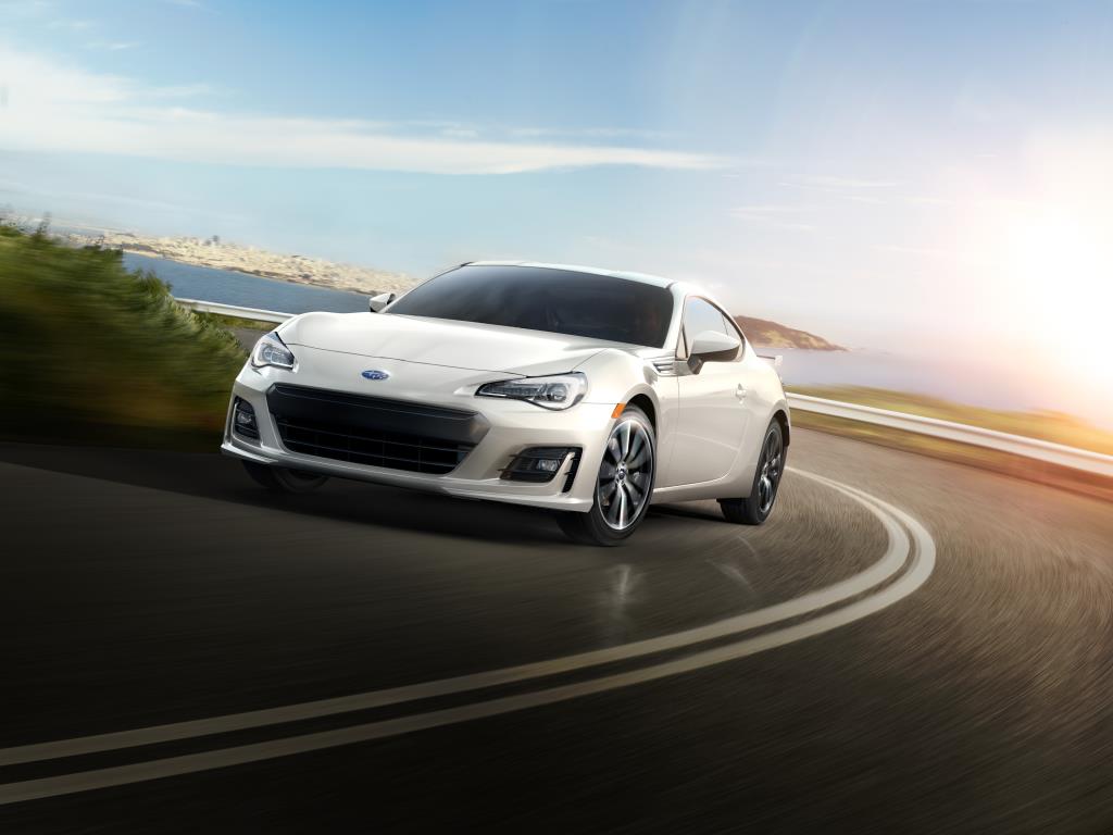 19_20BRZ_SPT_Running_Curved_Road_CWP_Medium.jpg