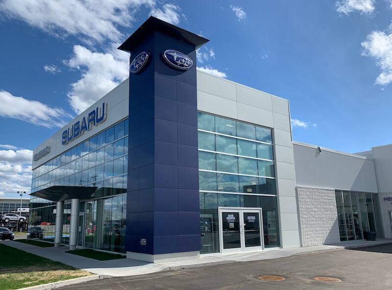 Nouvelle concession Desjardins Subaru - Façade avant