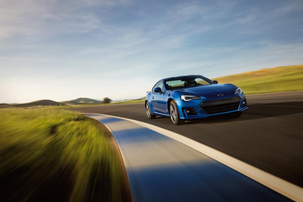 19_20BRZ_Sport-Tech_RS_Front_Running_Track_WRB_Medium.jpg