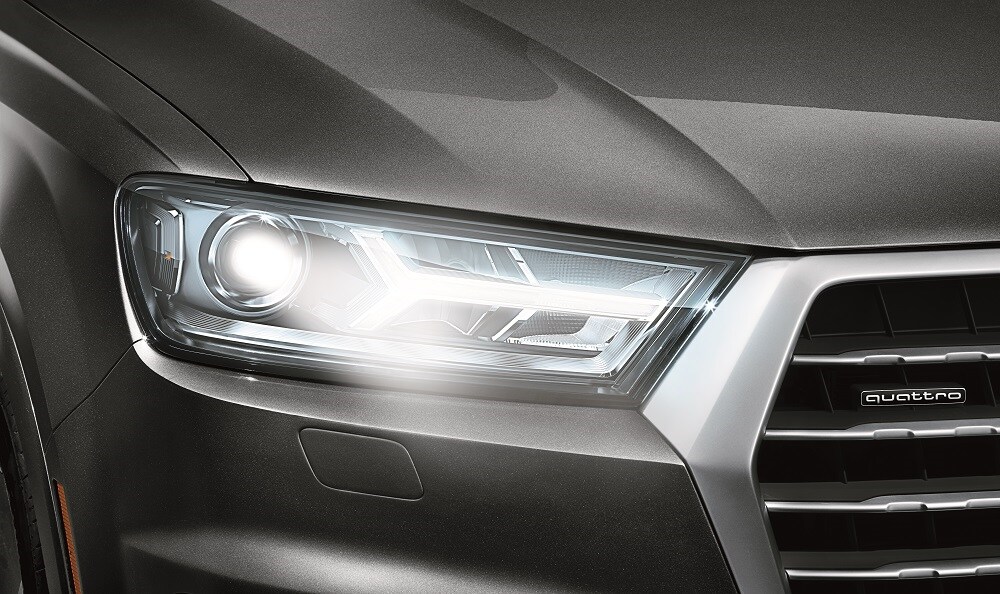 Audi Q7 High Beam Assist