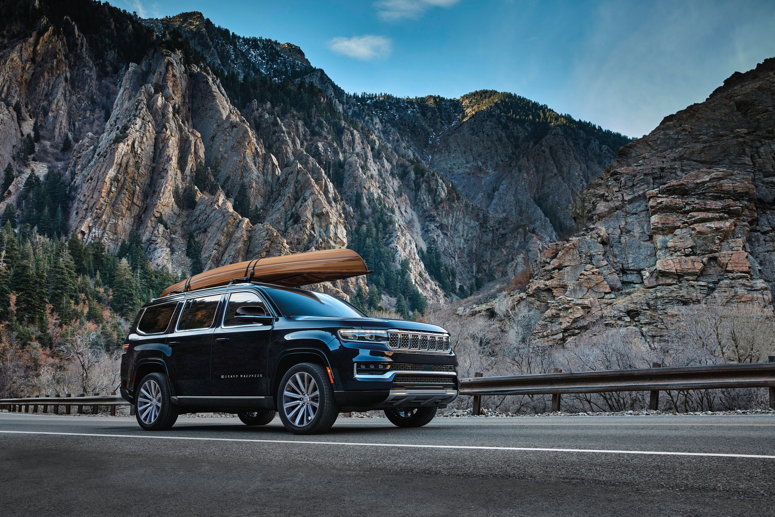 2024-Jeep-GrandWagoneer-SeriesII-SUV-L01.jpg
