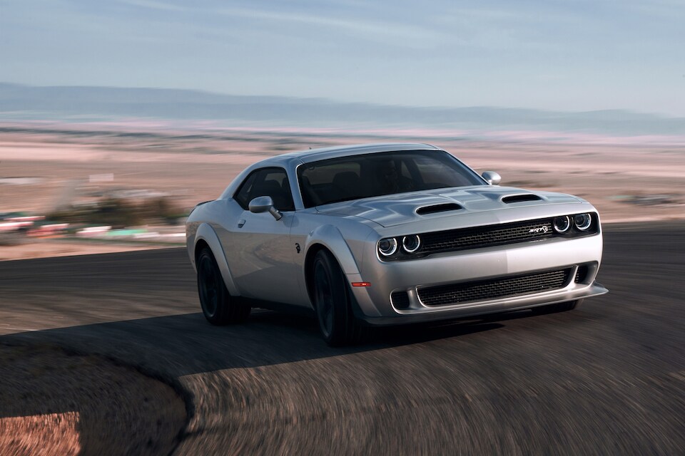 2019-Dodge-Challenger-SRT-Hellcat-Coupe-L01.jpeg