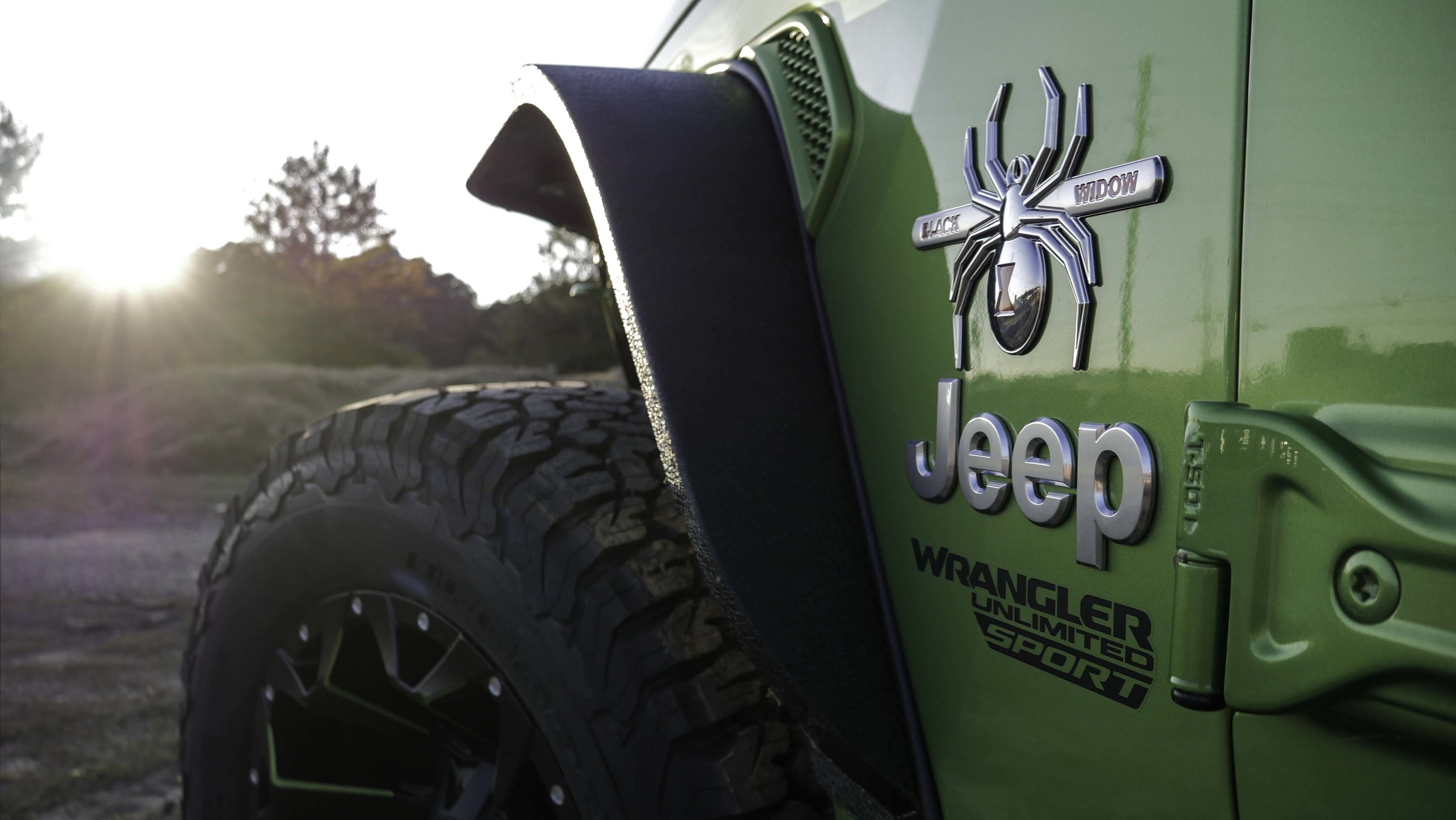 Jeep+JL+Black+Widow+Green+Badge.jpg