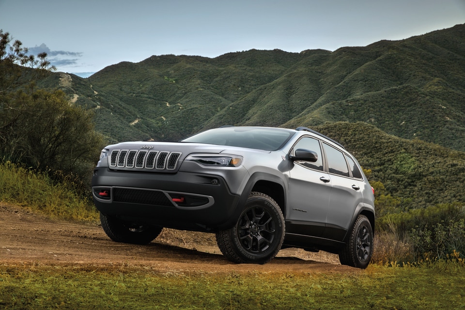 2021-Jeep-Cherokee-TrailHawk-WheelAddOn-SUV-L09.jpeg