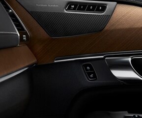 PREMIUM SOUND