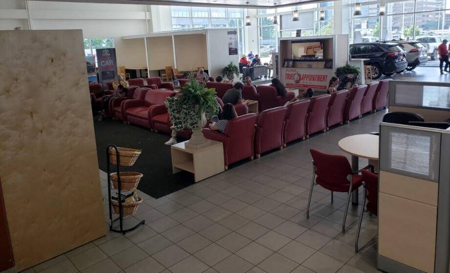 don mcgill toyota service waiting room.png