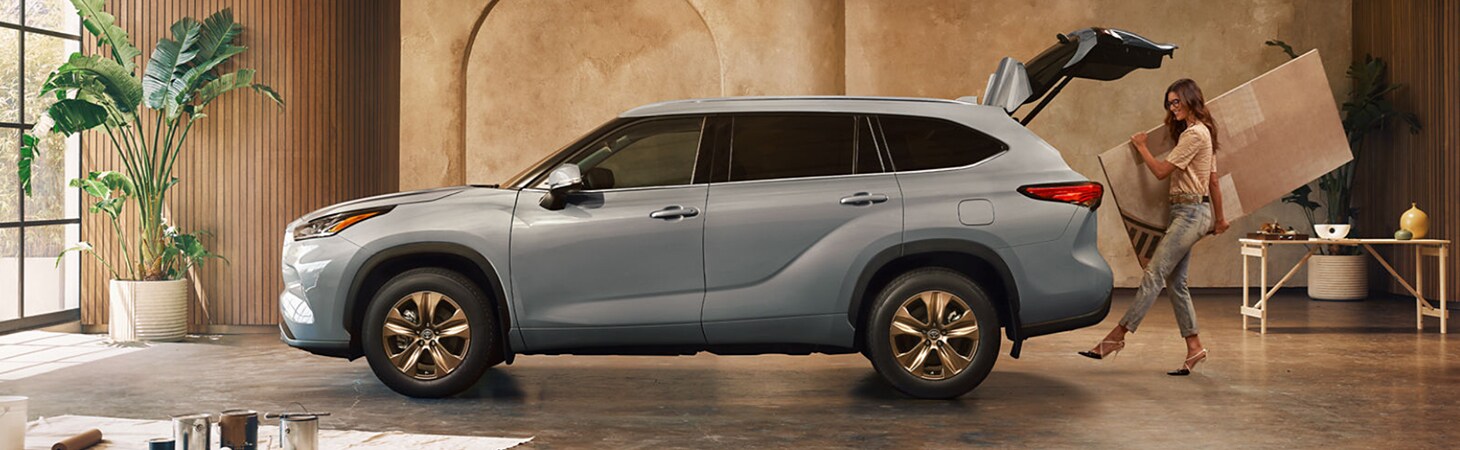 New 2023 Highlander Toyota of Katy