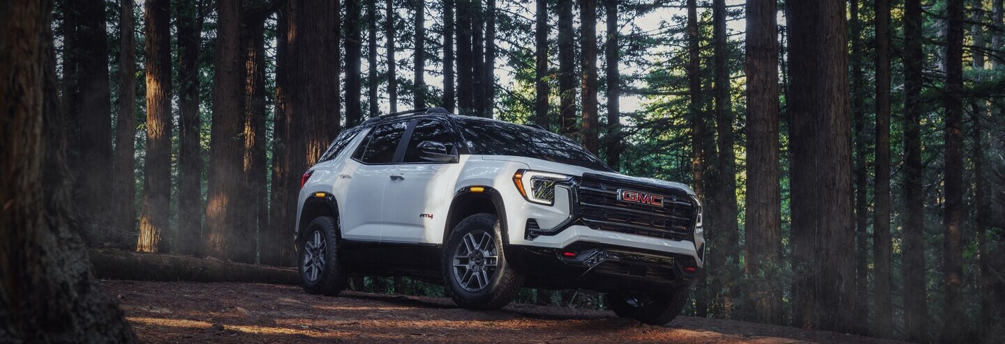 2026-GMC-Terrain-AT4-SUV-L01-1440x494.jpeg