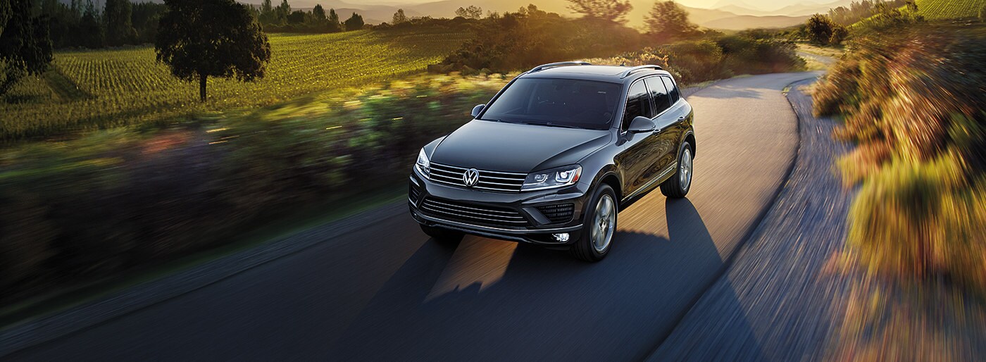 2016-Touareg-SUV_04.jpg