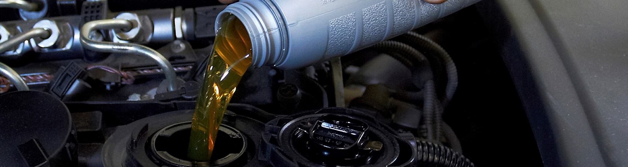 oil change pour.jpg