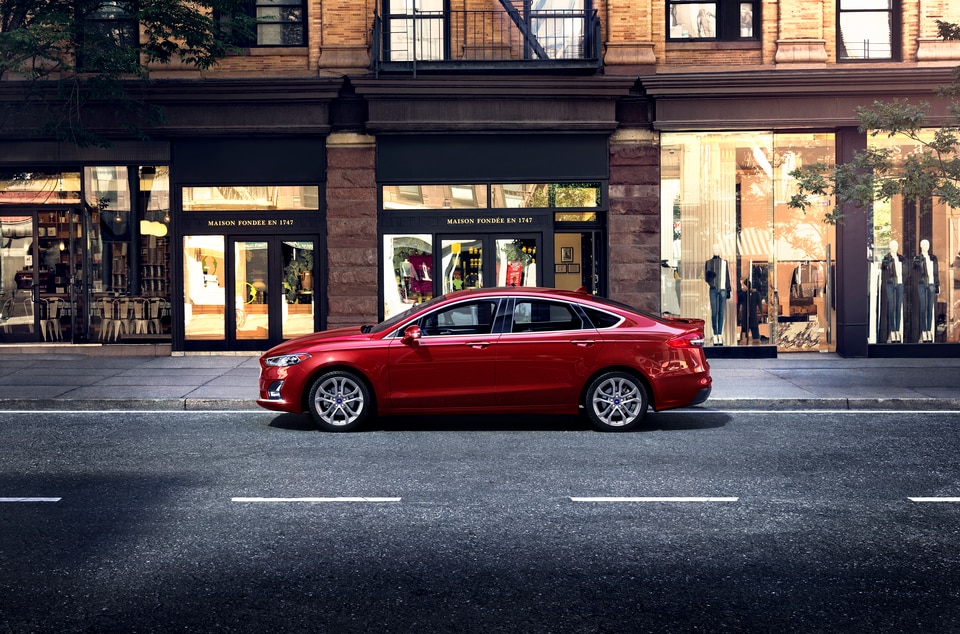 2020-Ford-Fusion-SEL-Sedan-L01.png