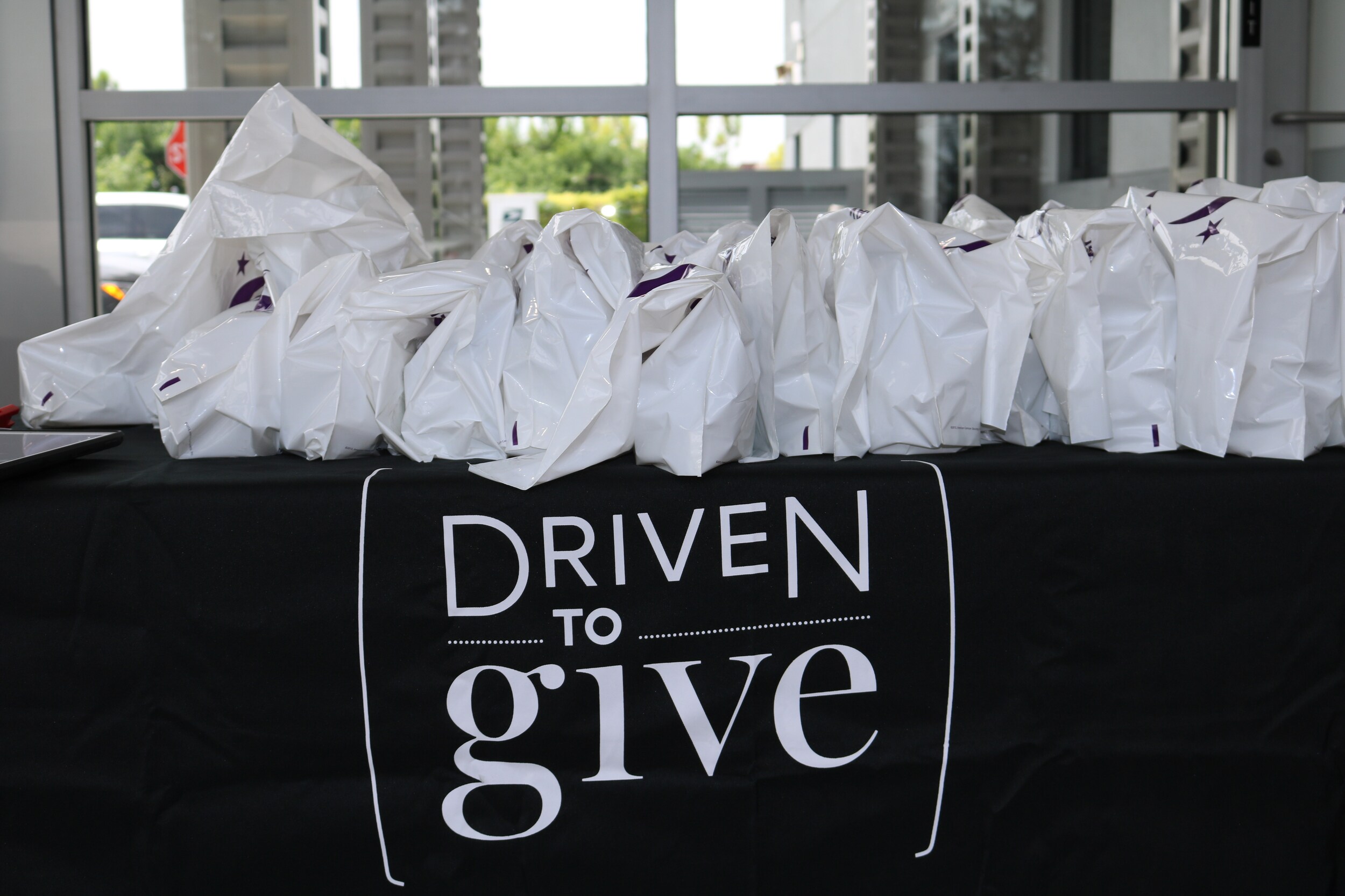 Driventogive_DoralLincoln.JPG