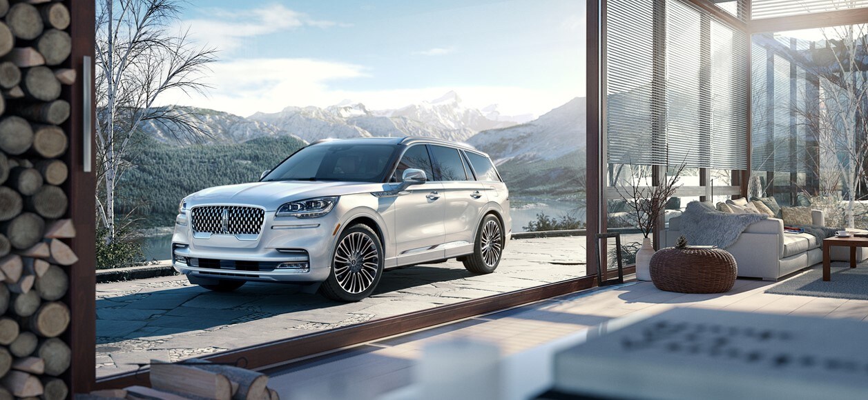 lincoln Aviator SUV.jpg