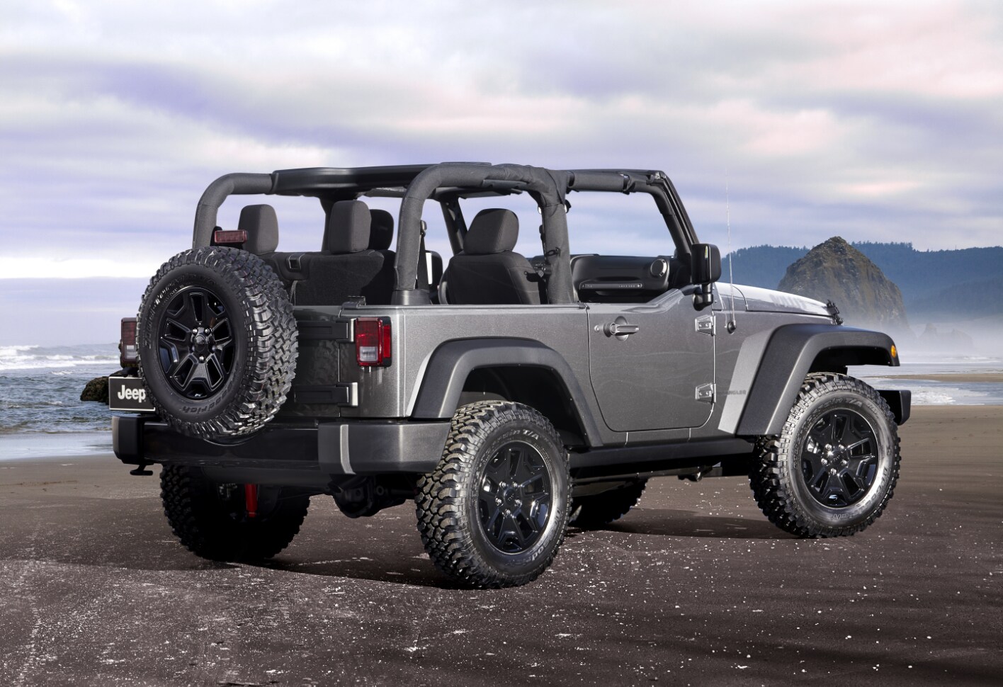 2017 Jeep Wrangler_lifestyle.png