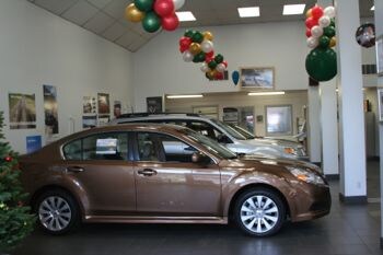 oakland_subaru_showroom.jpg