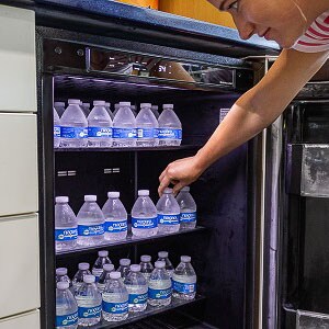 ford-premium-amenities-free-bottled-water-car-dealership-evansville-indiana.JPG
