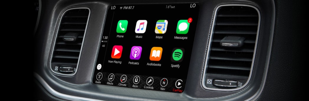 2017 Dodge Charger Technology.jpg