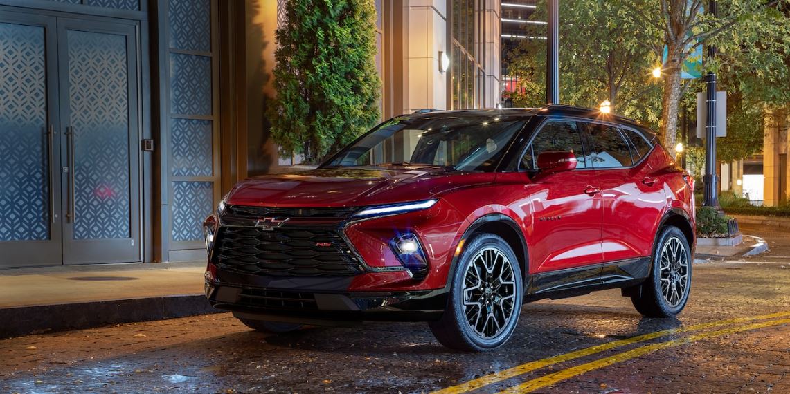 Dueck Auto Group Vancouver British Columbia 2023 Chevrolet Blazer - 3.JPG