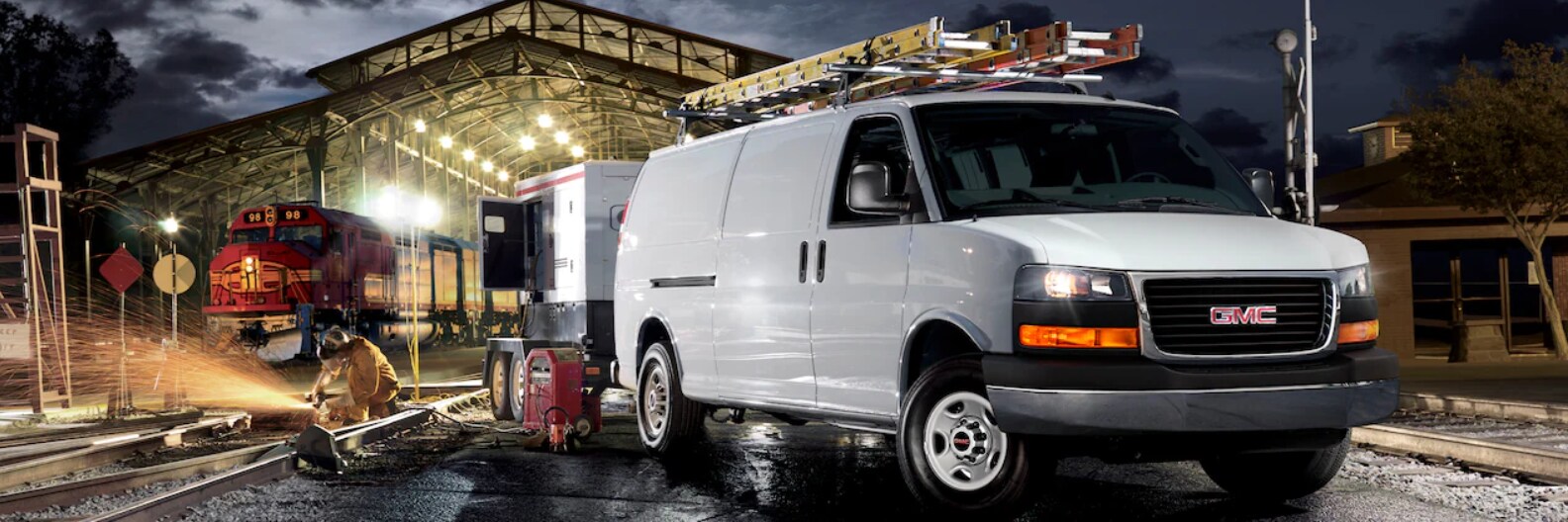 Dueck Auto Group Vancouver BC 2022 GMC Savana Cargo Van - 2.PNG