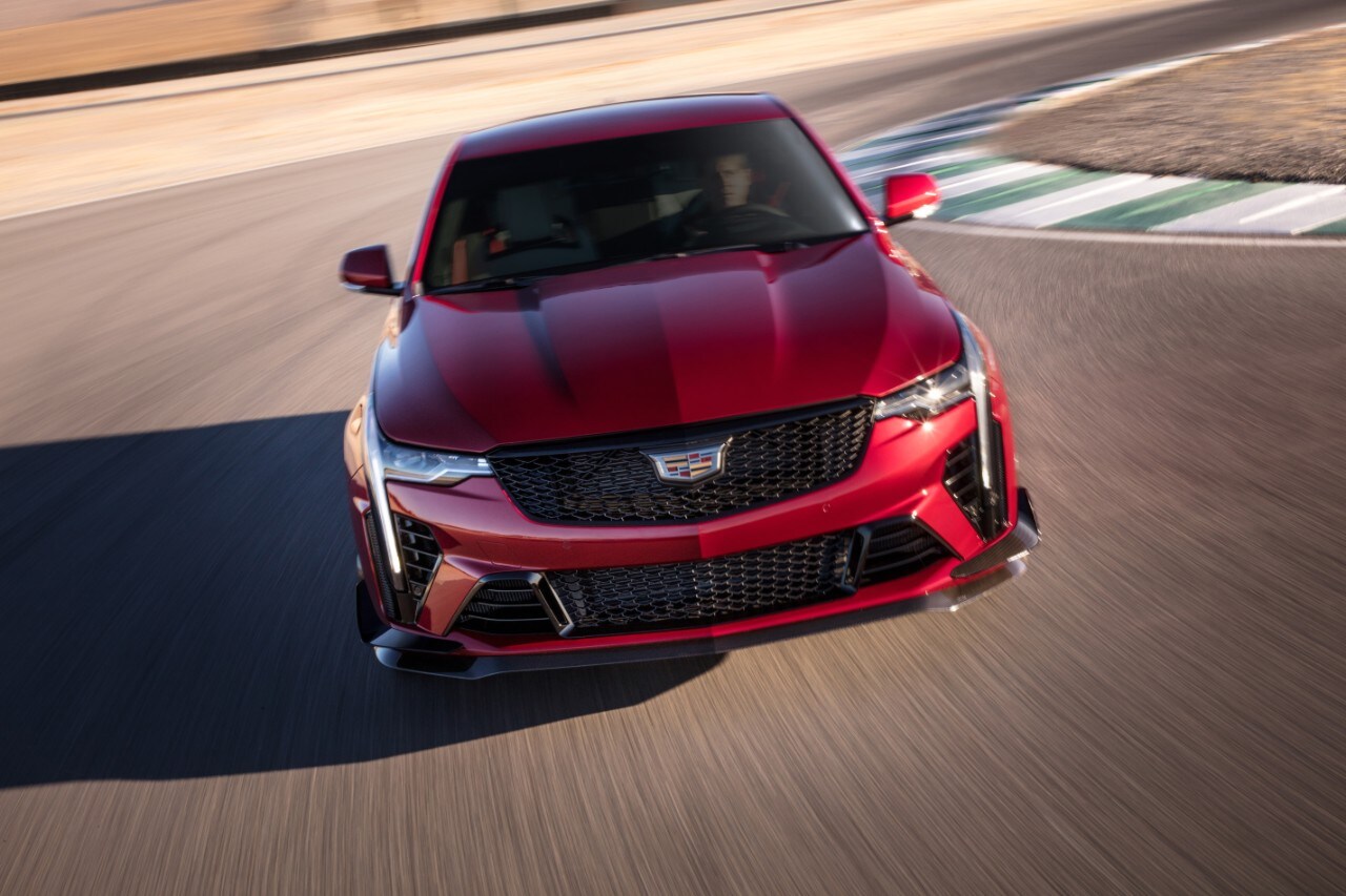 2022-Cadillac-CT4-V-Blackwing-001.jpeg