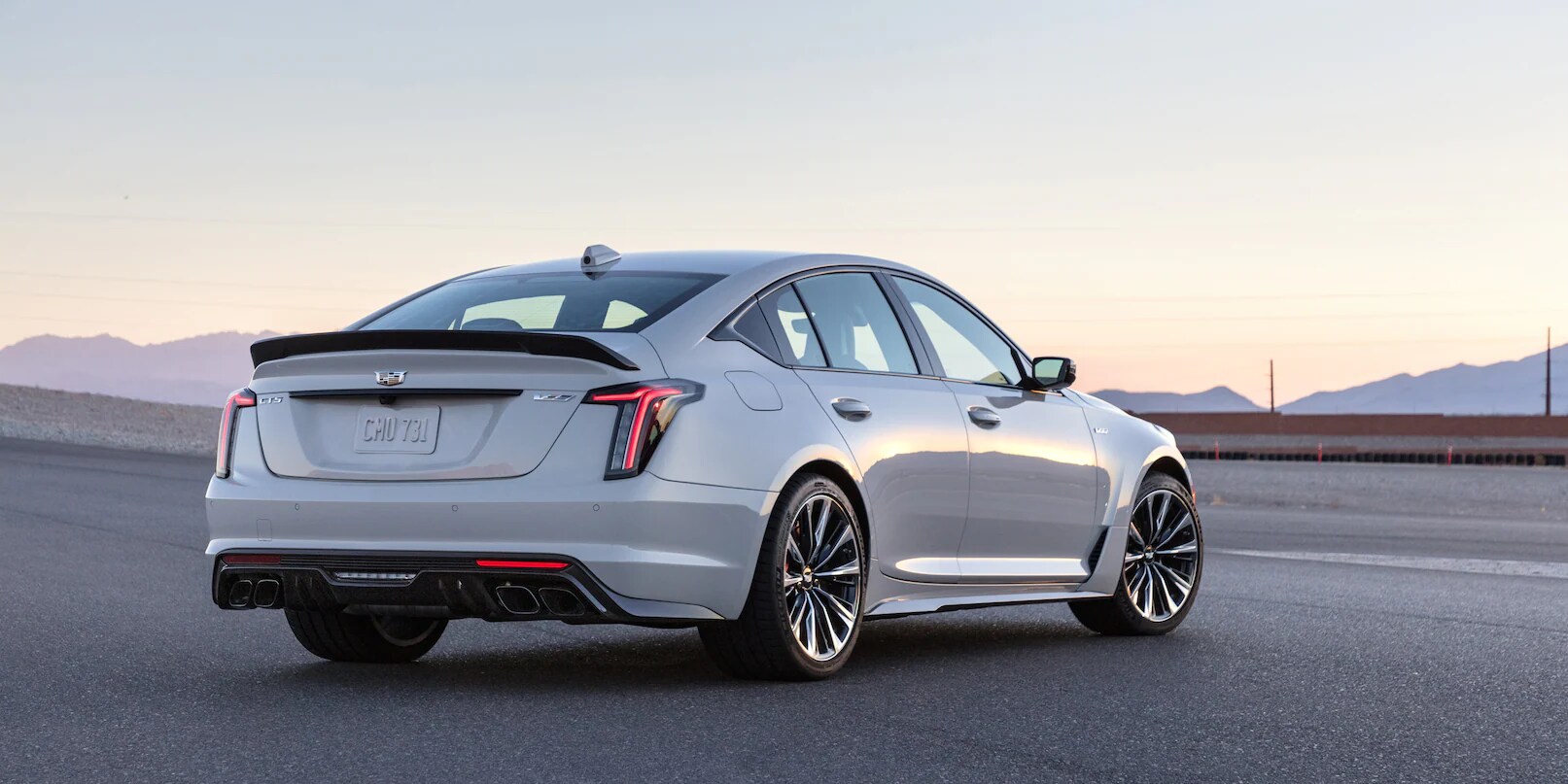 2022 CADILLAC CT5 EXTERIOR 2022 CADILLAC CT5 EXTERIOR