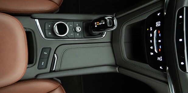 2022 Cadillac XT5 - Electronic Precision Shift