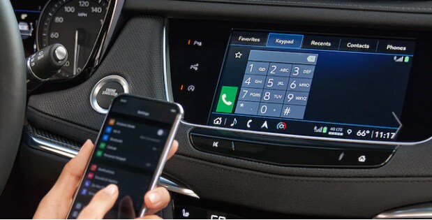 Dueck Cadillac Vancouver BC 2022 Cadillac XT5 - Wireless Mobile Connectivity