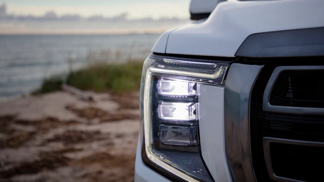 Dueck Auto Group Vancouver BC 2022 GMC Yukon 2022 GMC Yukon XL - 13.PNG