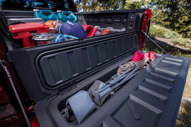 Dueck Auto Group Vancouver BC 2023 Chevrolet Colorado - 4.JPG