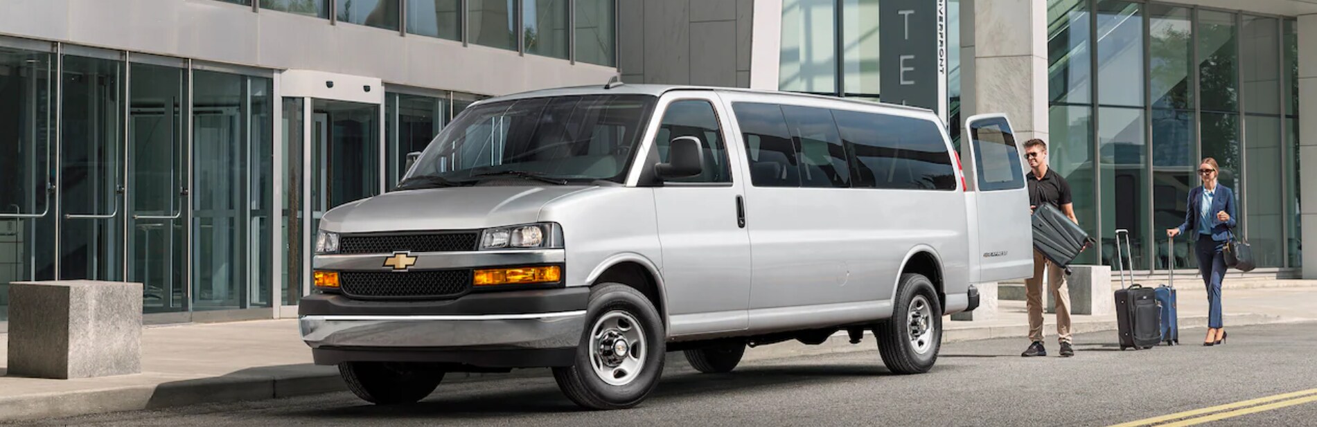 Dueck Auto Group Vancouver Chevrolet 2022 Express Passenger Van - 1.PNG