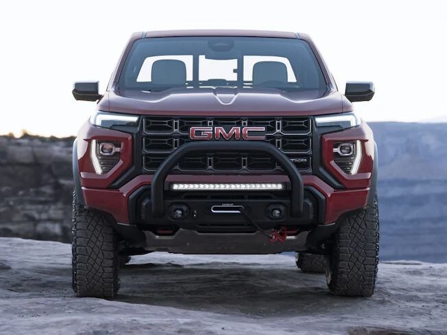 Dueck Auto Group British Columbia Vancouver 2023 GMC Canyon - 9.JPG