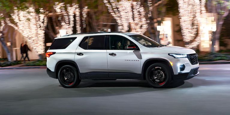 Dueck Auto Group Vancouver BC 2023 Chevrolet Traverse - 13.JPG