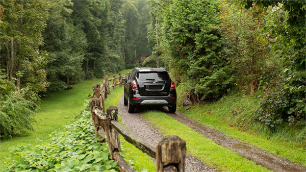 Dueck Auto Group Buick Vancouver BC 2022 Buick Encore Preferred - 5.PNG