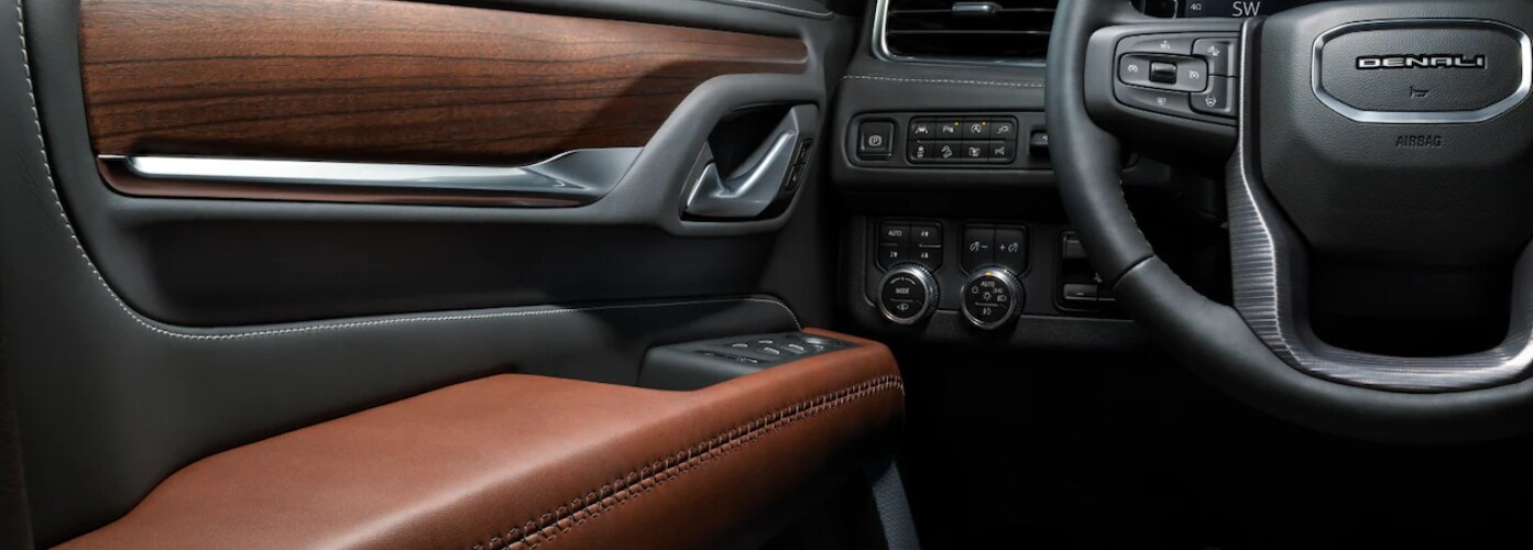 Dueck Auto Group Vancouver BC 2022 GMC Yukon Denali Ultimate - 2.PNG