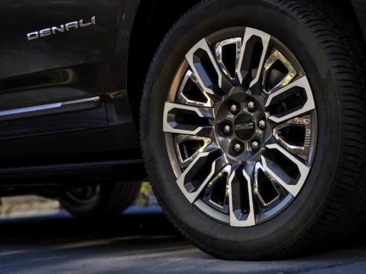 Dueck Auto Group Vancouver BC 2022 GMC Yukon Denali Ultimate - 7.PNG