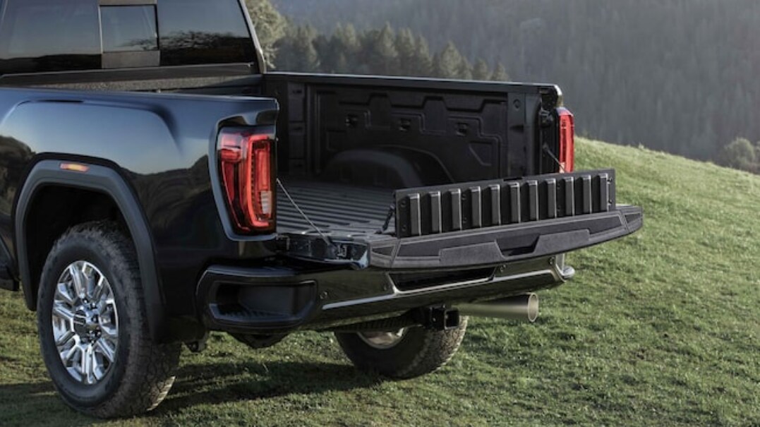 Dueck Auto Group Vancouver GMC Sierra 2500HD _ 3500HD - 10.PNG