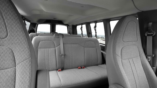 Dueck Auto Group Vancouver BC GMC 2022 Savana Passenger Van - 6.PNG